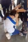 NÓNG: clip nữ sinh lớp 6 bị bạn bắt quỳ, đánh hội đồng, quay video tung lên Facebook
