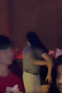 NÓNG: Video Shark Binh ôm hôn Phương Oanh tại Bar nước ngoài