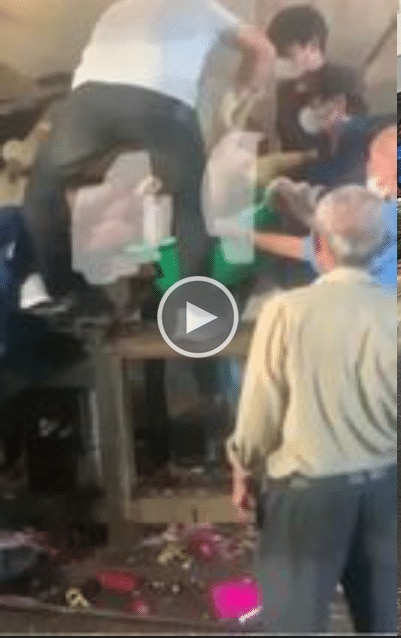 Nóng: Video người đàn ông rơi vào máy xay nhựa khiến thi thể nát vụn