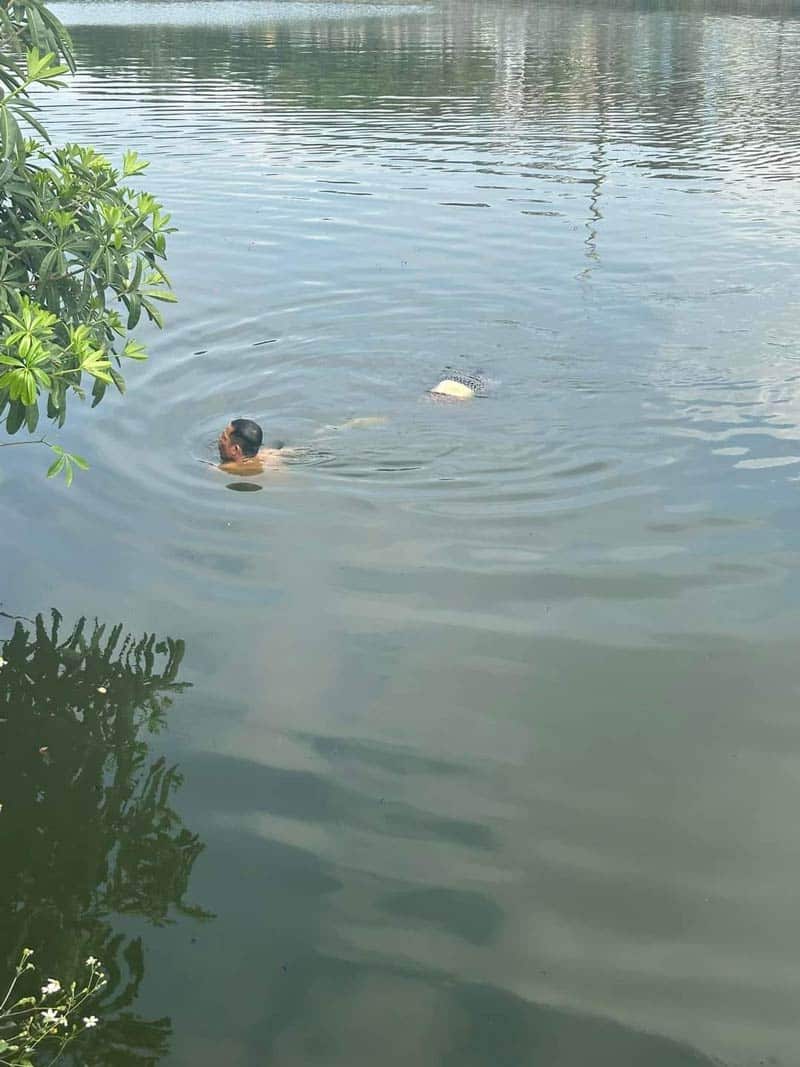 Nóng: Ngay lúc này phát hiện 1 thi thể trên sông Vân gần cầu Lim – TP Ninh Bình